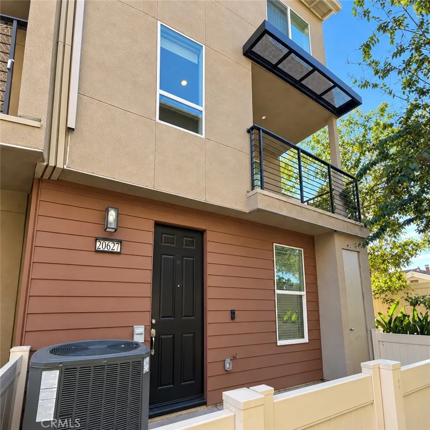 Winnetka, CA 91306