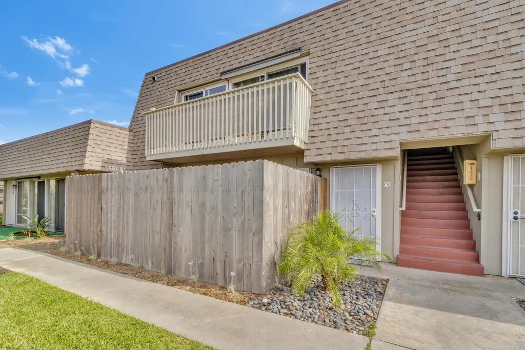 https://cdn.realtyfeed.com/cdn/127/307111750/74cd5d95f42cb4a7ba4c68d59e0895c9.webp