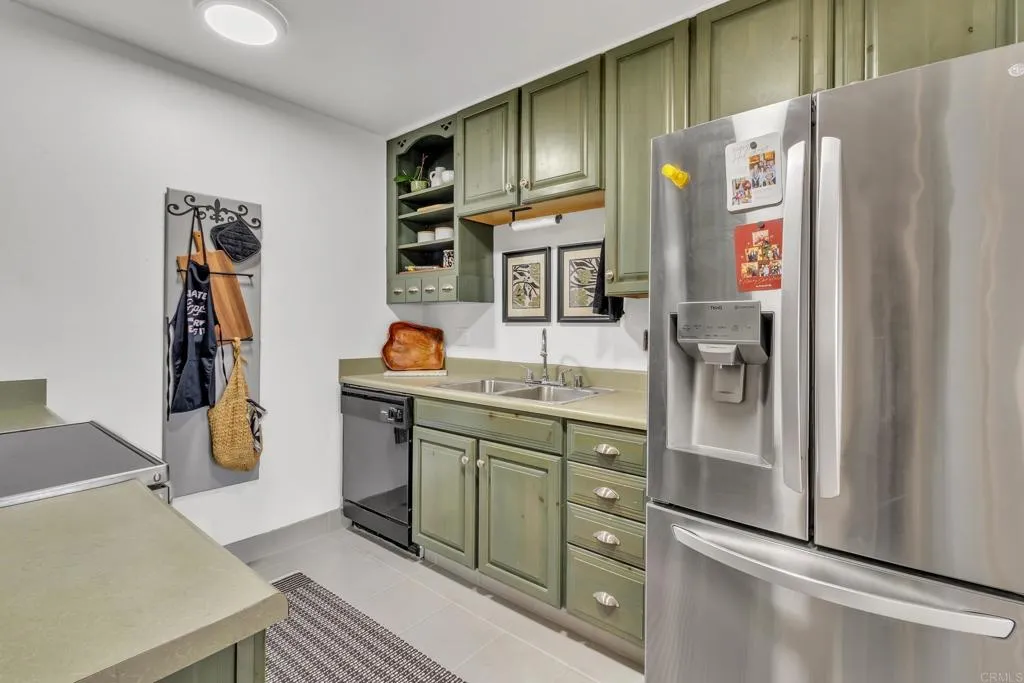 https://cdn.realtyfeed.com/cdn/127/307111750/cd7b406af239ef58a9eee90f78e542db.webp
