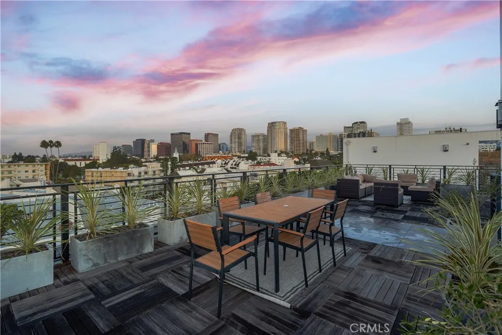 Los Angeles, CA 90024