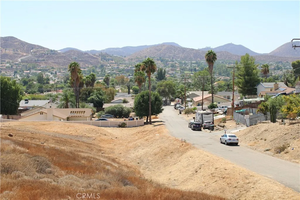 Menifee, CA 92587
