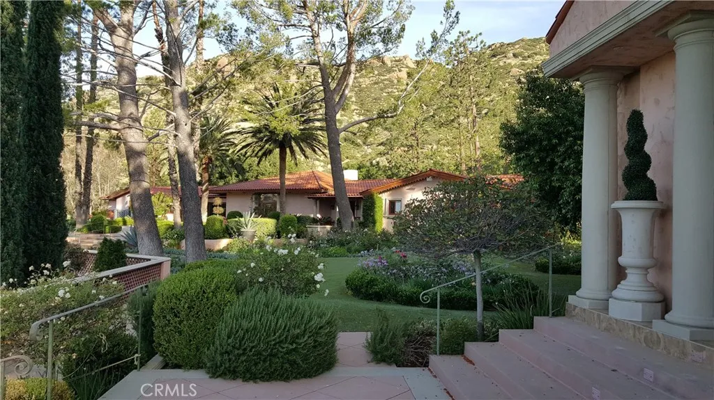 Chatsworth, CA 91311