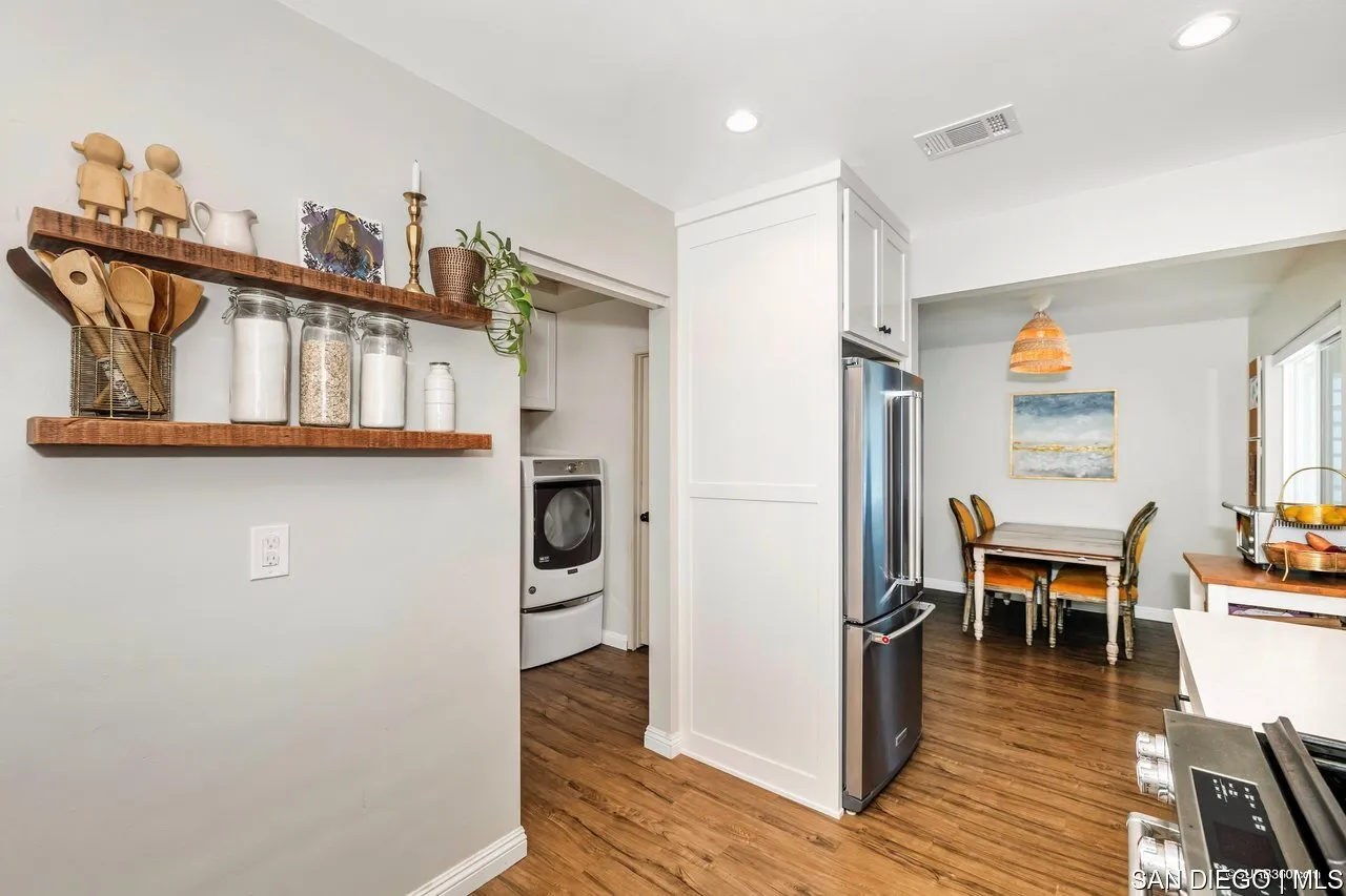 https://cdn.realtyfeed.com/cdn/127/700000120/7c7c550af7649423393e3b343b34866b.webp