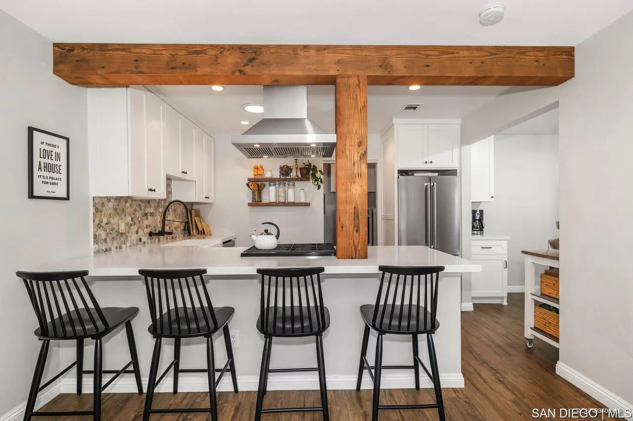 https://cdn.realtyfeed.com/cdn/127/700000120/dc94f56216c7ad025e3788c4f7158d3c.webp