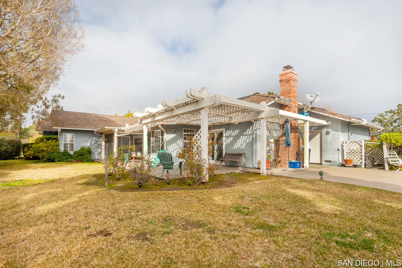 https://cdn.realtyfeed.com/cdn/127/700000238/d2edc5858310f3eae37658d83e835515.webp