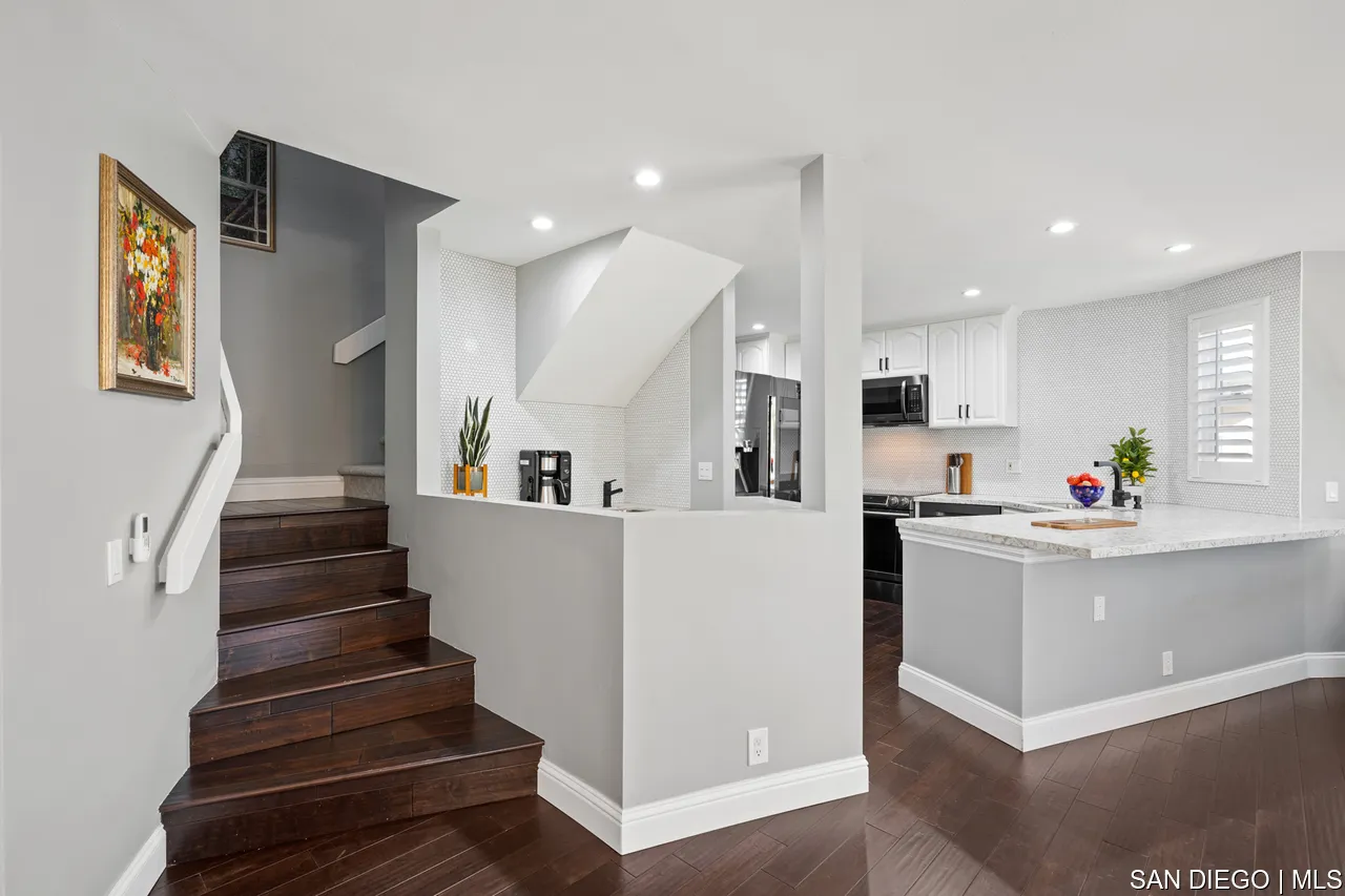 https://cdn.realtyfeed.com/cdn/127/700000302/8f97f407c78947929b4d218943895c59.webp