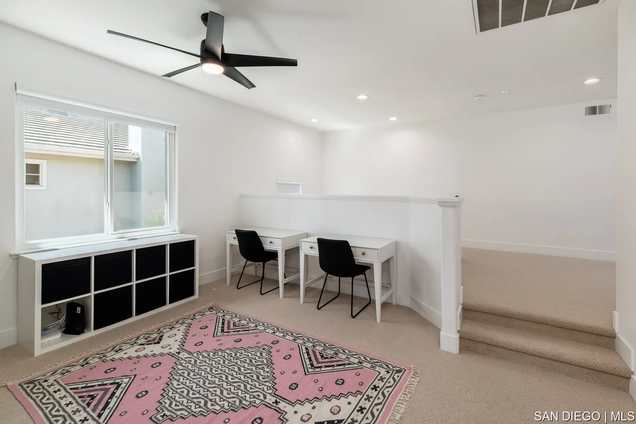 https://cdn.realtyfeed.com/cdn/127/700000318/54666908afeca40e6042981e2d0b9947.webp
