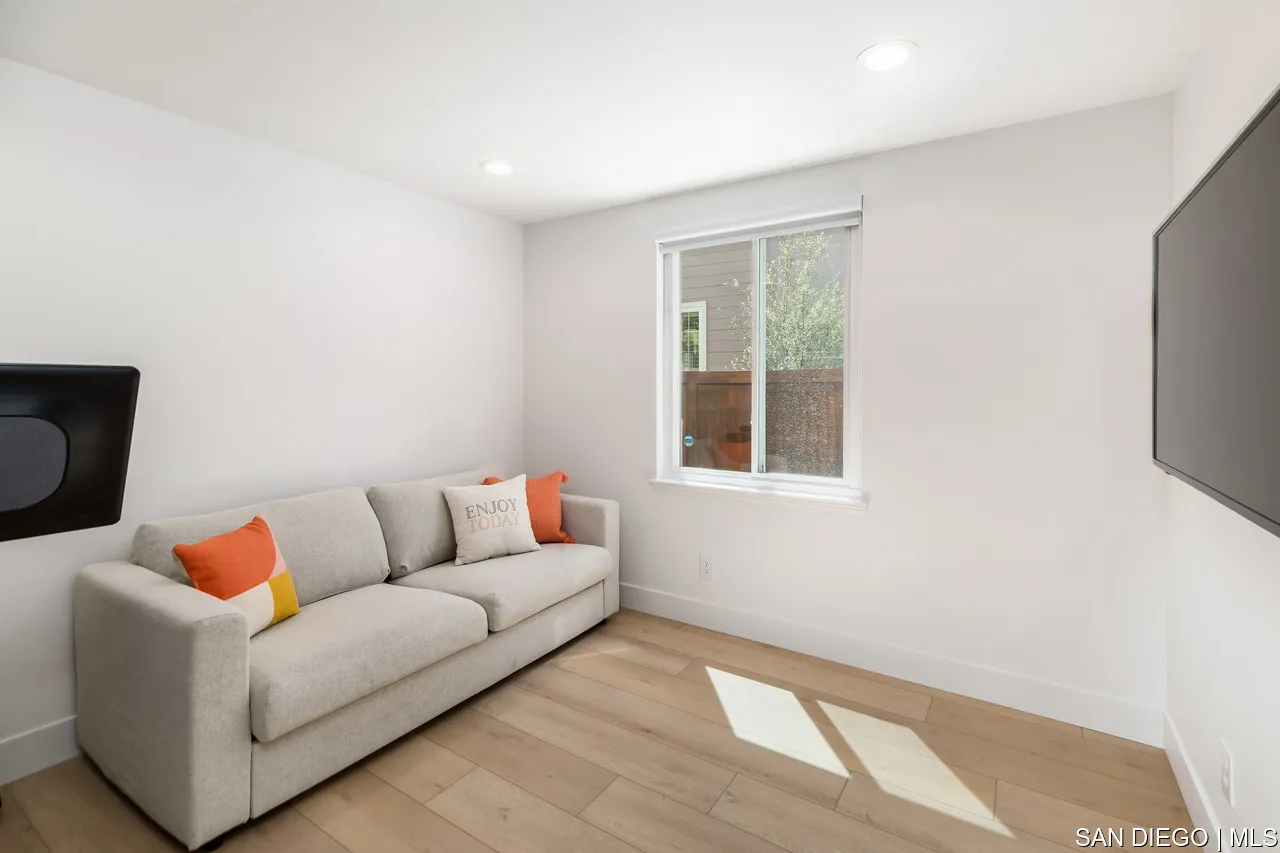 https://cdn.realtyfeed.com/cdn/127/700000318/9cc9ba7790394f0724df2413b38c5c33.webp