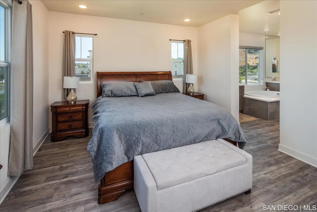https://cdn.realtyfeed.com/cdn/127/700000393/ef61f0dad8e103c59bd5006dff092b36.webp