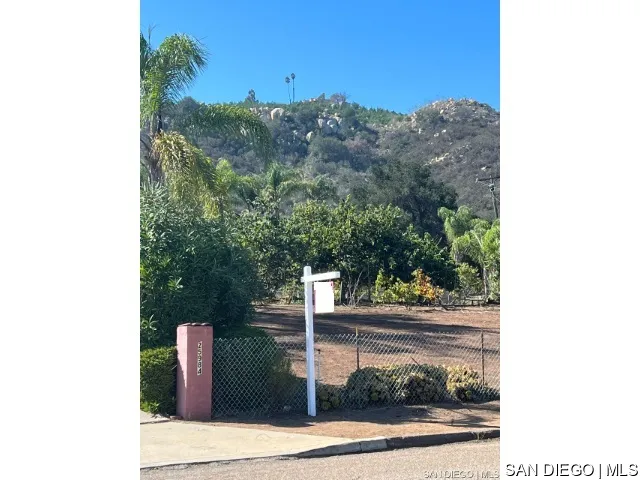 https://cdn.realtyfeed.com/cdn/127/700000451/3a143f412a6539410407b2ec0b291053.webp