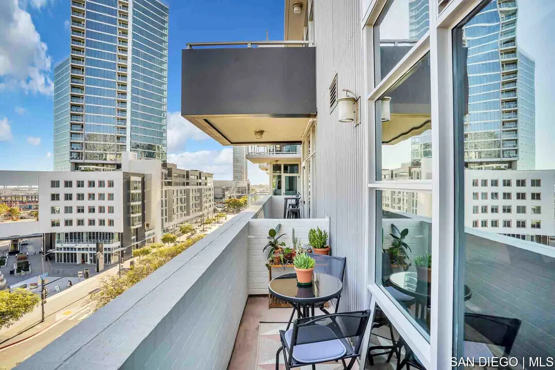https://cdn.realtyfeed.com/cdn/127/700000529/ecacf25767d49e61f612065ed3ca44a5.webp