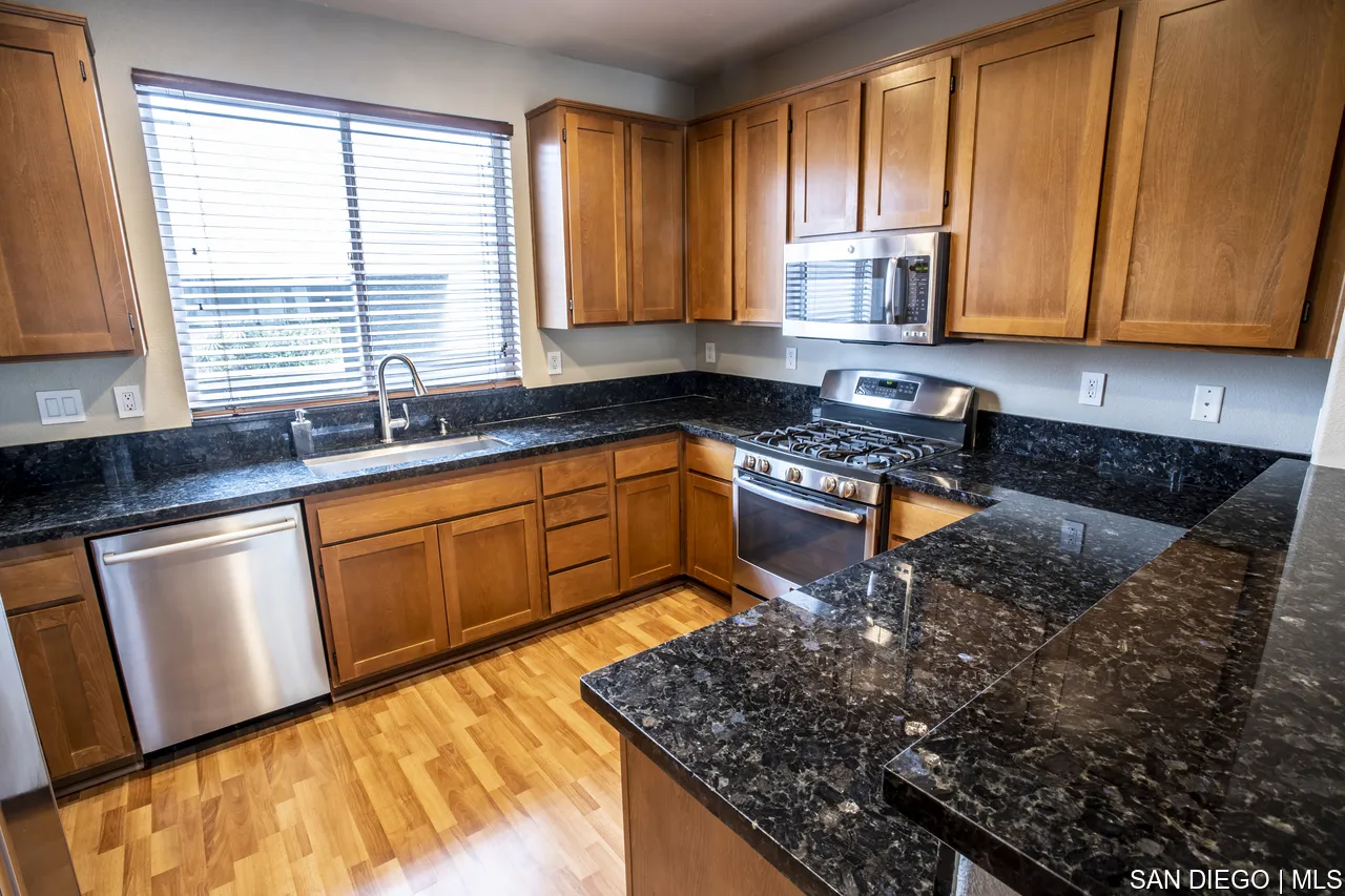 https://cdn.realtyfeed.com/cdn/127/700000568/31870c25884422a59318b72ea43a5e49.webp