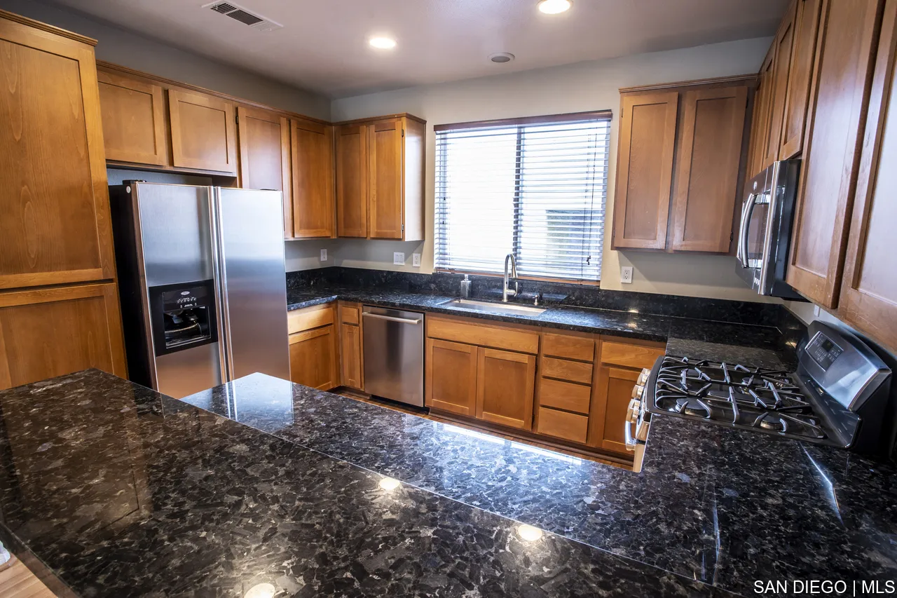 https://cdn.realtyfeed.com/cdn/127/700000568/8661b842c34c2866cb476ed606c4931a.webp