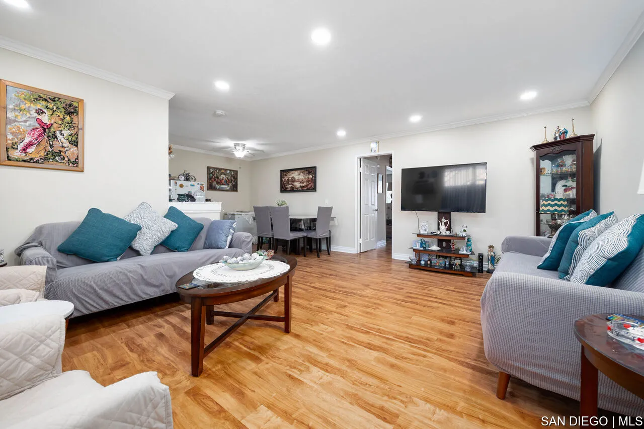 https://cdn.realtyfeed.com/cdn/127/700000664/763938010da58662a7388b0dc816d690.webp