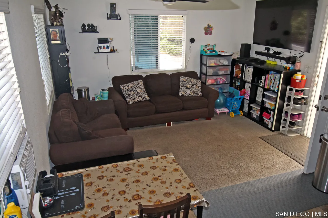 https://cdn.realtyfeed.com/cdn/127/700001078/5f18428fa959fe9af266ccaf550bf459.webp