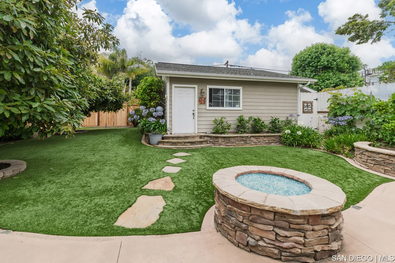 https://cdn.realtyfeed.com/cdn/127/700001080/04568b337cf6a7c5156f2a82a51933e9.webp