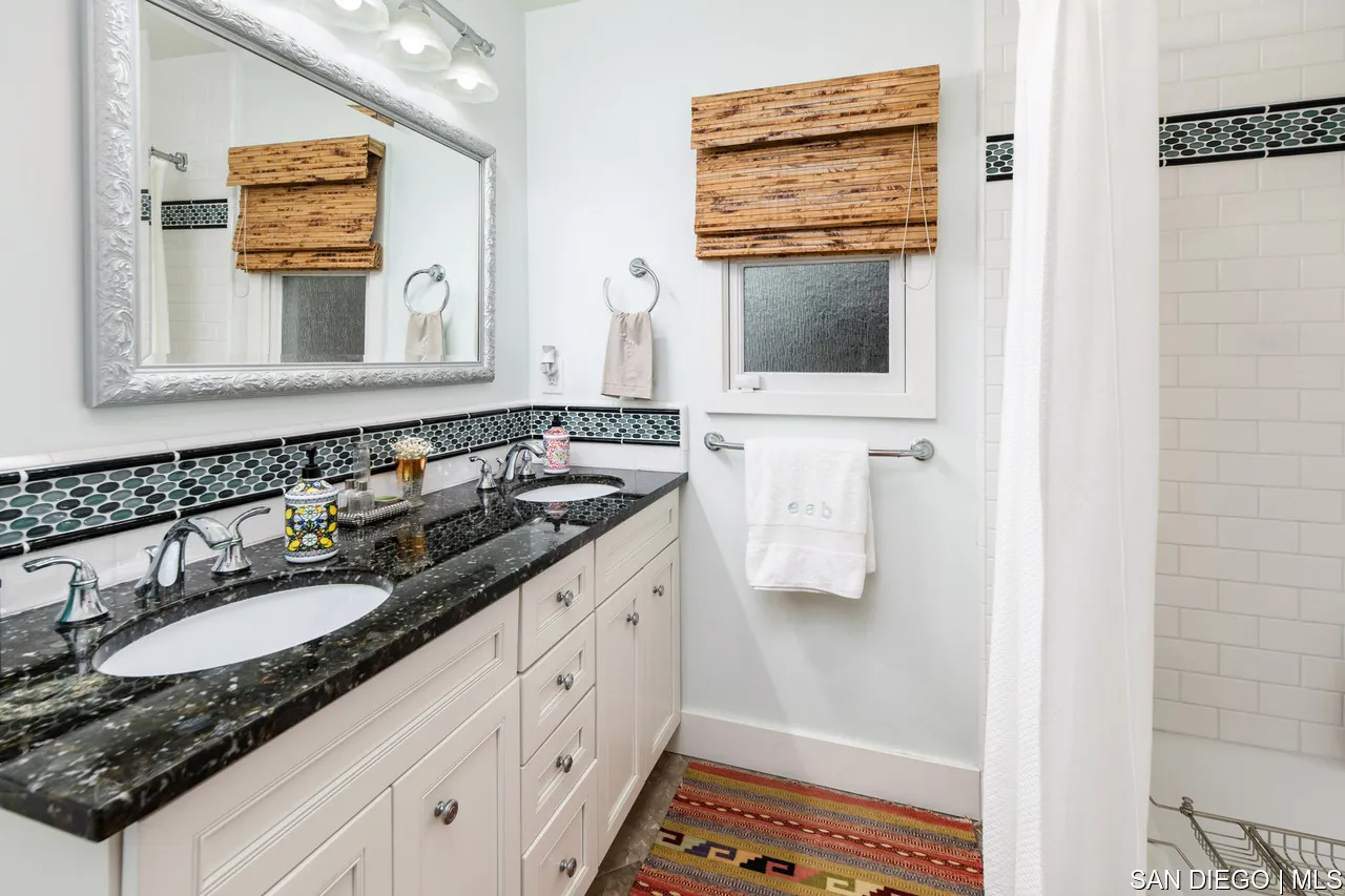 https://cdn.realtyfeed.com/cdn/127/700001080/0606b1d46d209d6323b47a412a8b6125.webp