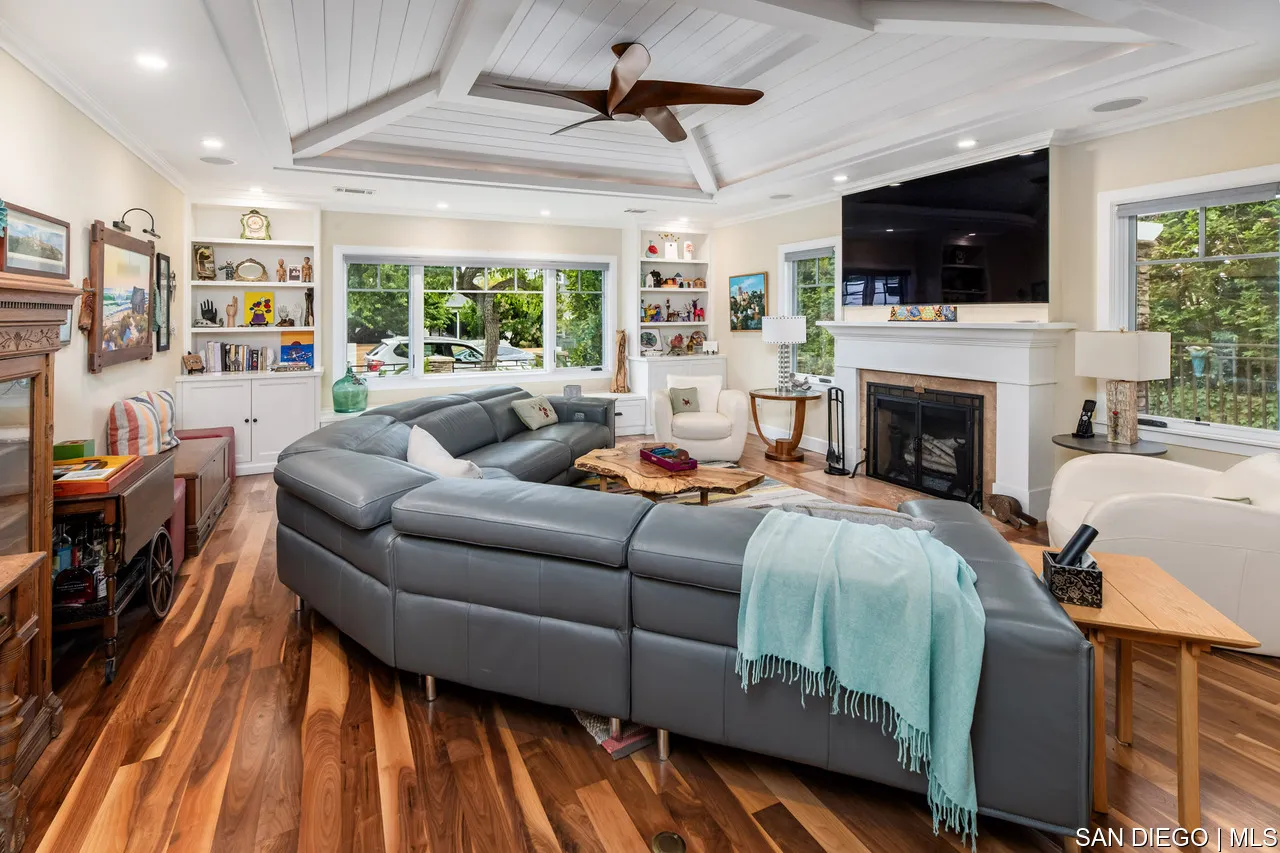https://cdn.realtyfeed.com/cdn/127/700001080/94d842d0637afc1a617a4383194c85c7.webp