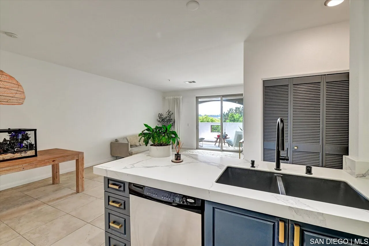 Photo #6: SDC0001163 Listing 