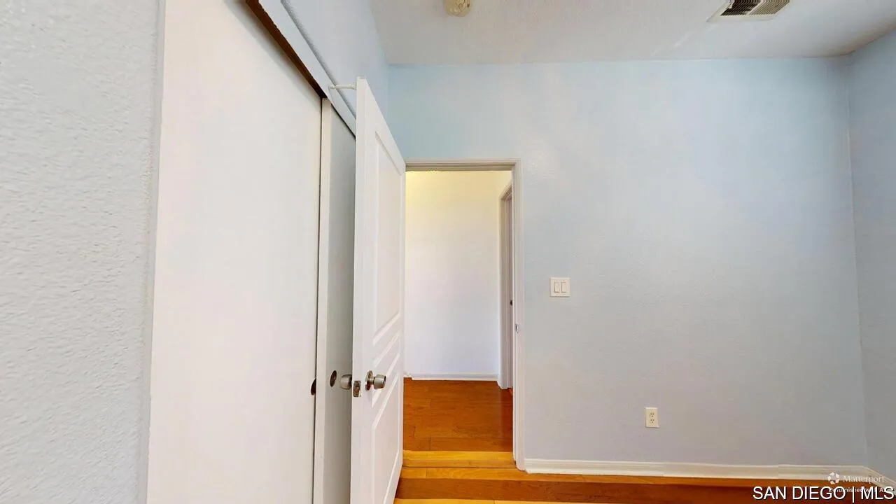 Photo #14: SDC0001189 Listing: Photo #14