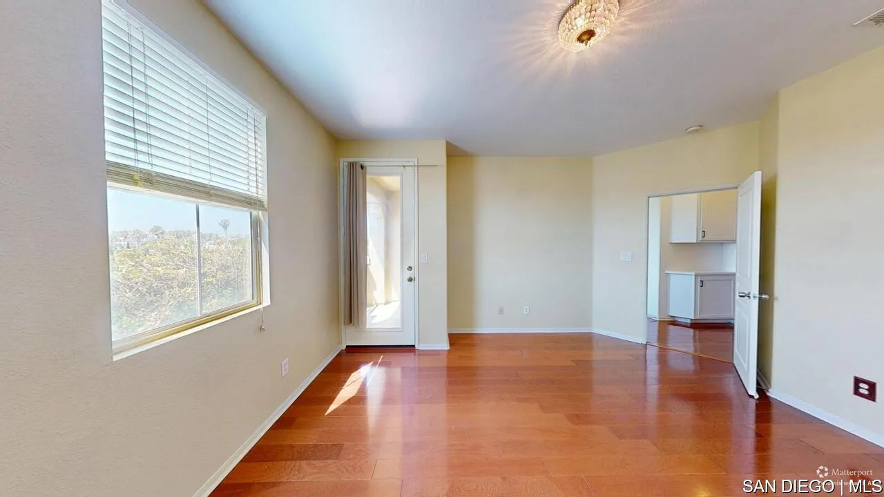 Photo #4: SDC0001189 Listing 