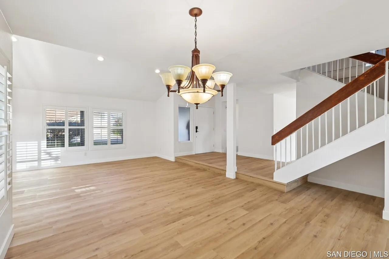 https://cdn.realtyfeed.com/cdn/127/700001124/71abbcdc845be7a162029e0058426815.webp