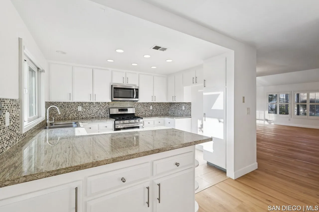 https://cdn.realtyfeed.com/cdn/127/700001124/816e49a7bf94f423eaf5c50c2b183f8c.webp