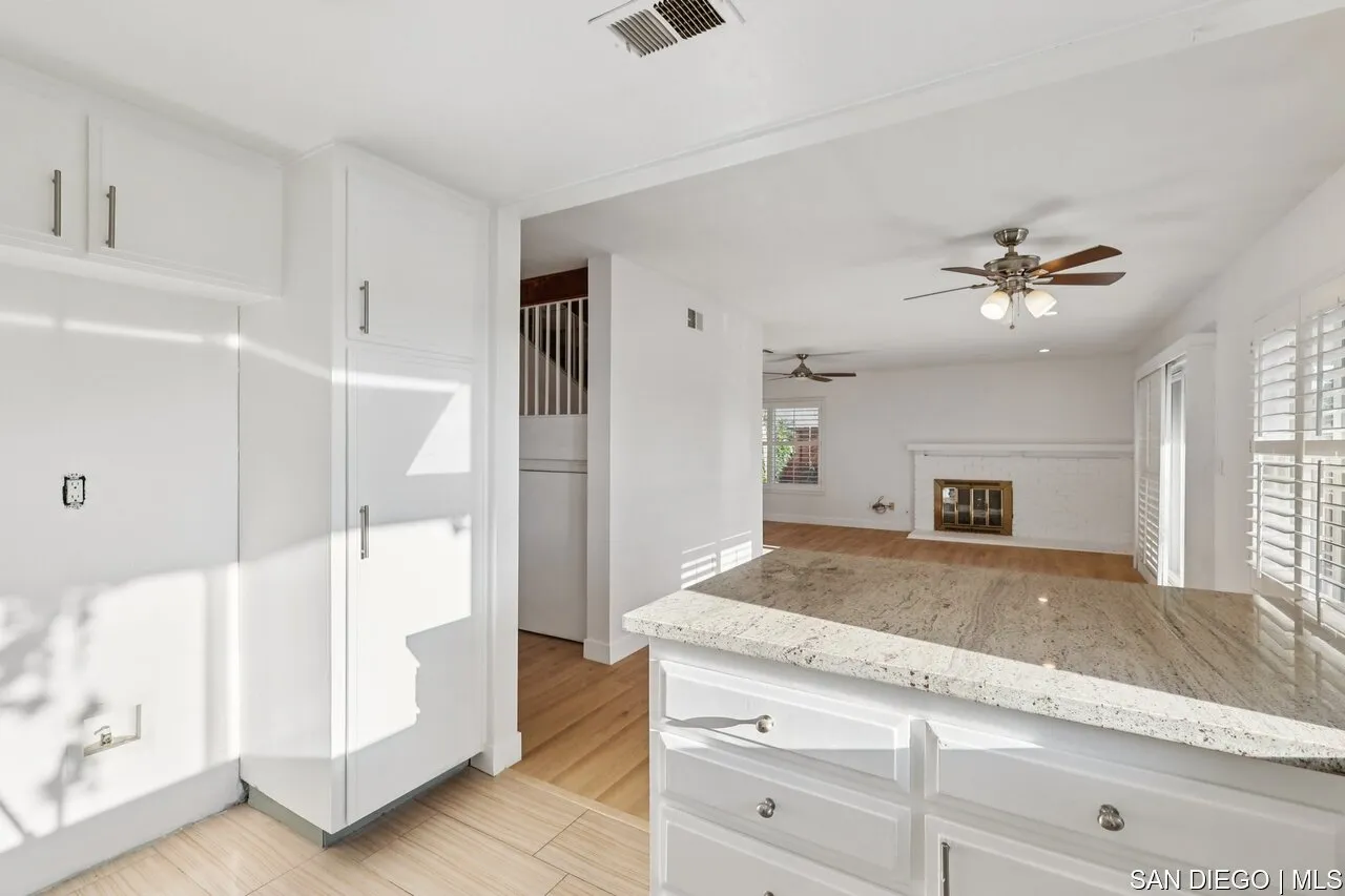 https://cdn.realtyfeed.com/cdn/127/700001124/85d14aa5bd91592ecc8eadda2fa074fc.webp