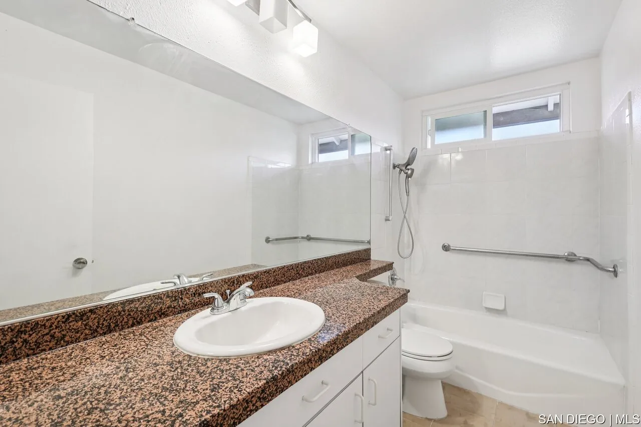 https://cdn.realtyfeed.com/cdn/127/700001124/8d5d05e787b64b135c4805bf5959c556.webp