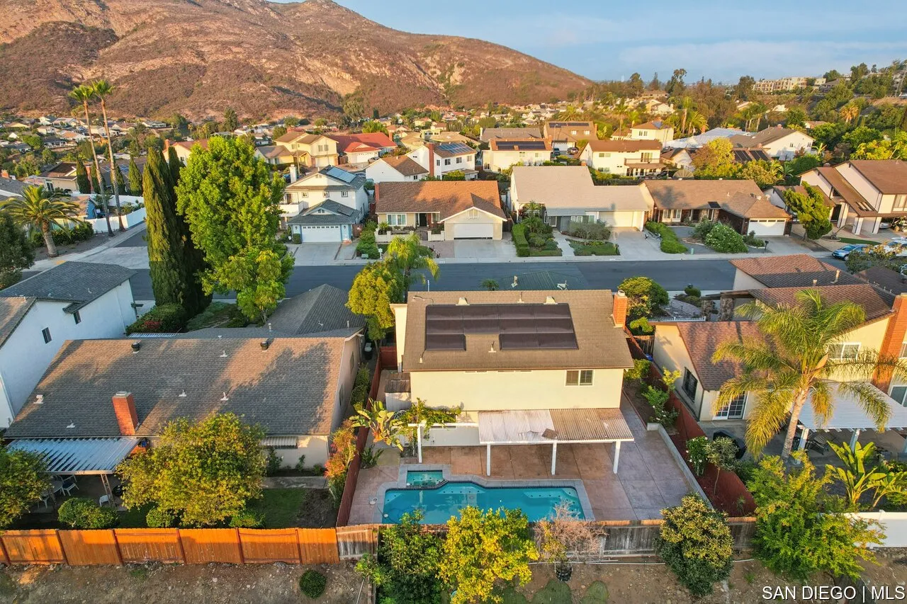 https://cdn.realtyfeed.com/cdn/127/700001124/a3502029b1e814df281abb358e390421.webp