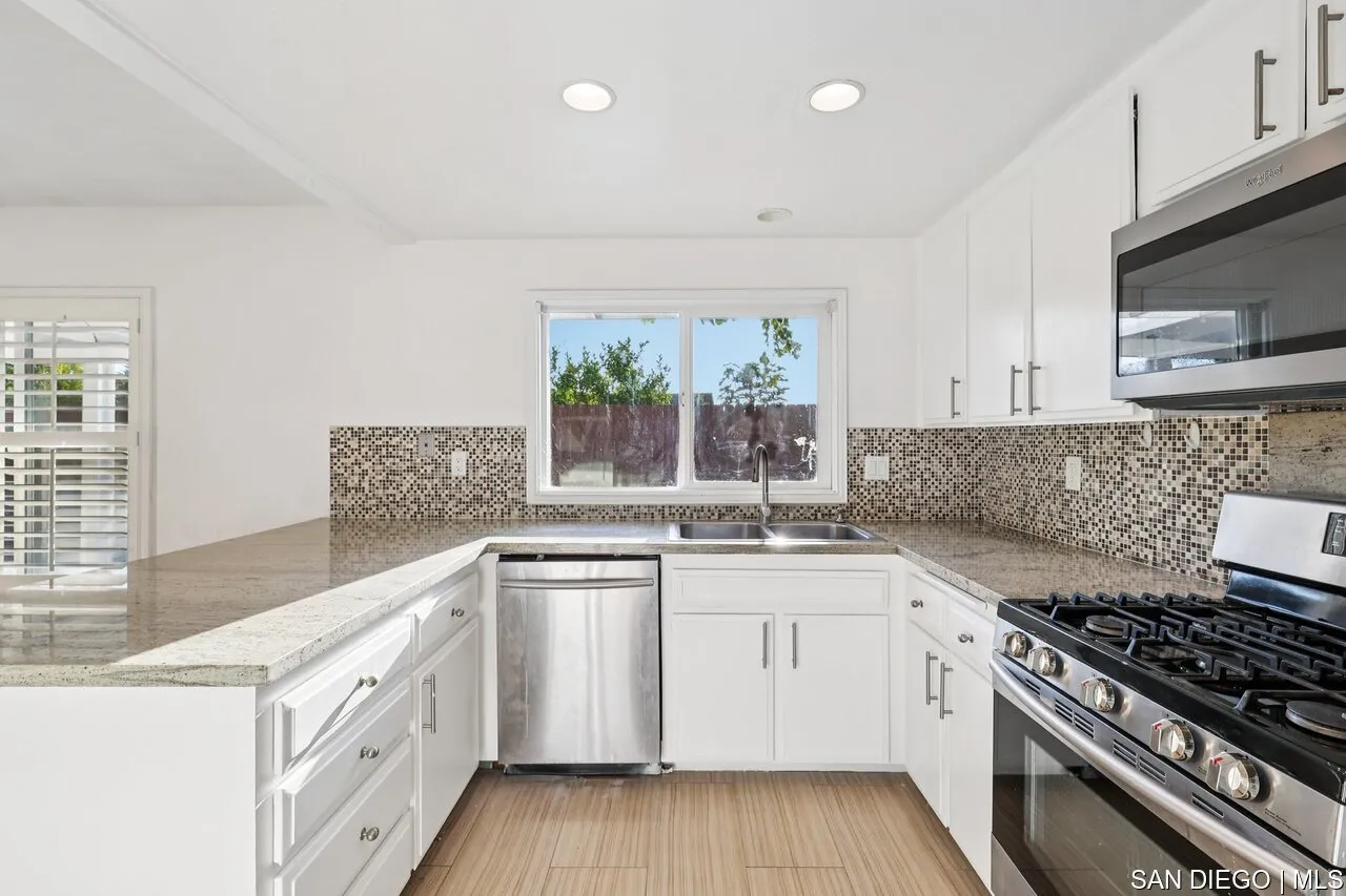 https://cdn.realtyfeed.com/cdn/127/700001124/cad6be0b707f9562f7509515bbc3c5c9.webp