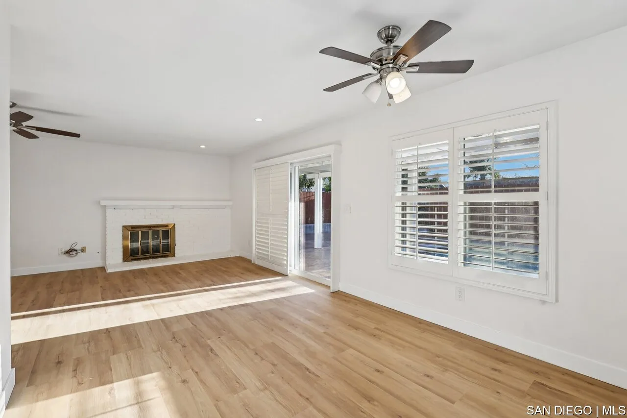 https://cdn.realtyfeed.com/cdn/127/700001124/ffd655d21b2f82bb0f5ee74b6ffaf3a6.webp