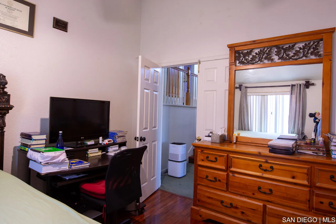 https://cdn.realtyfeed.com/cdn/127/700001125/1750a1b4ec2024ccea7705894aeeafeb.webp