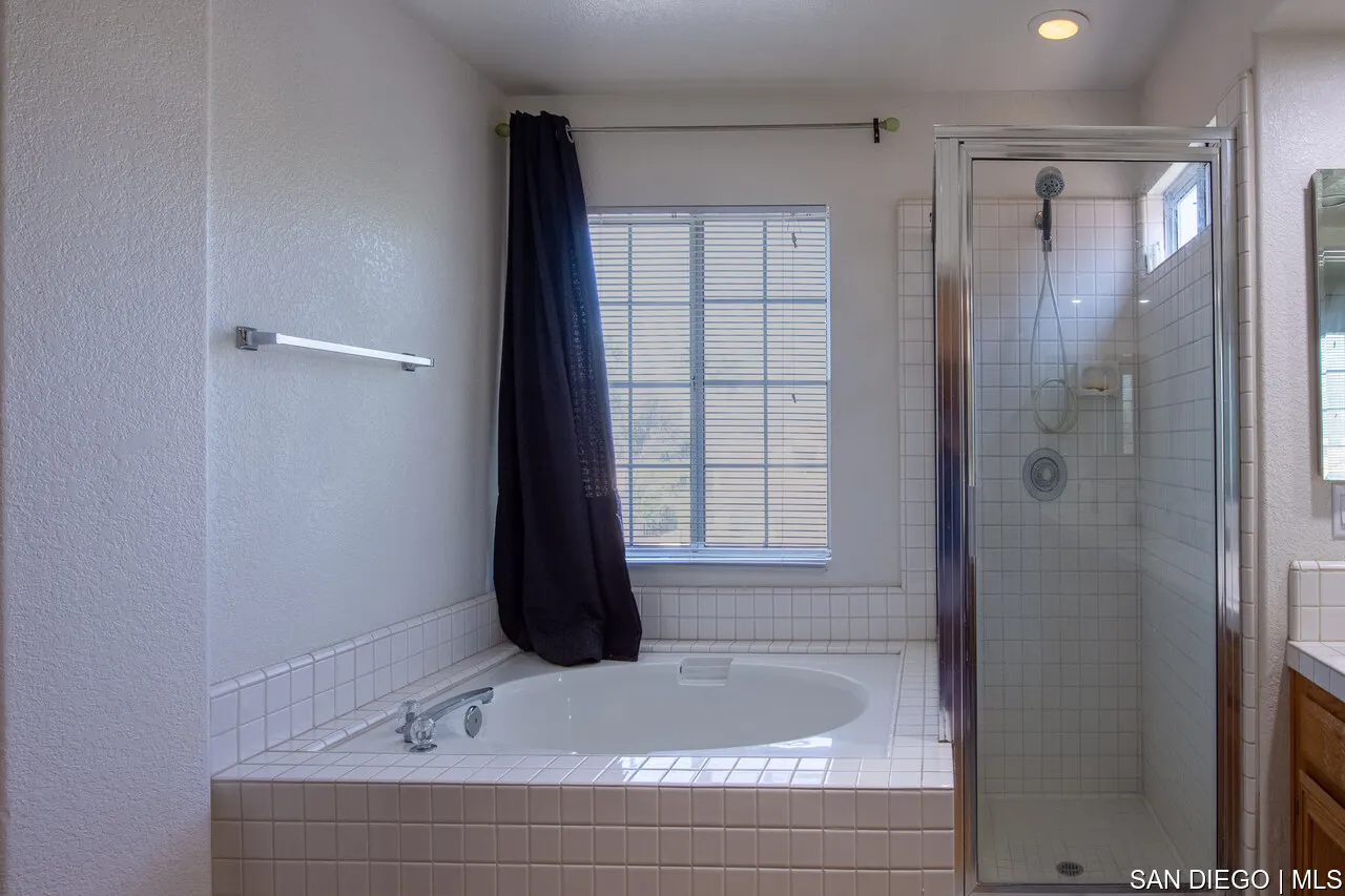 https://cdn.realtyfeed.com/cdn/127/700001125/1cfc28ef031a21e2c0af5fad5357c7aa.webp