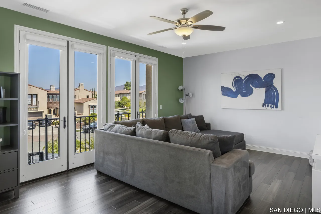 https://cdn.realtyfeed.com/cdn/127/700001126/4246911bdd492ce5c4f9cd64eb585d68.webp