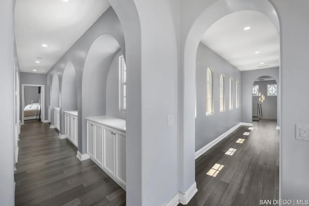 https://cdn.realtyfeed.com/cdn/127/700001126/448b3b552778702034e7ba255b6bb979.webp