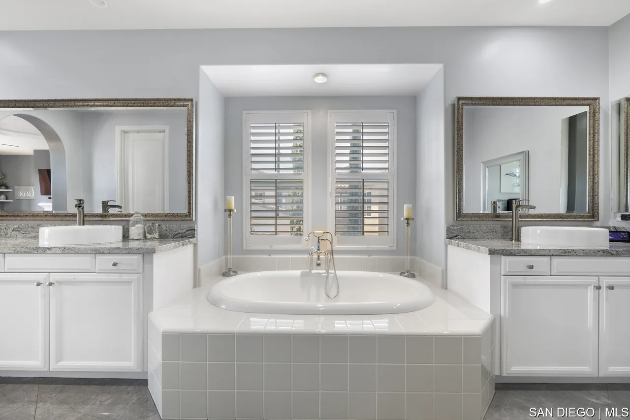 https://cdn.realtyfeed.com/cdn/127/700001126/58a1362c0000e6eee64c655f0106300a.webp