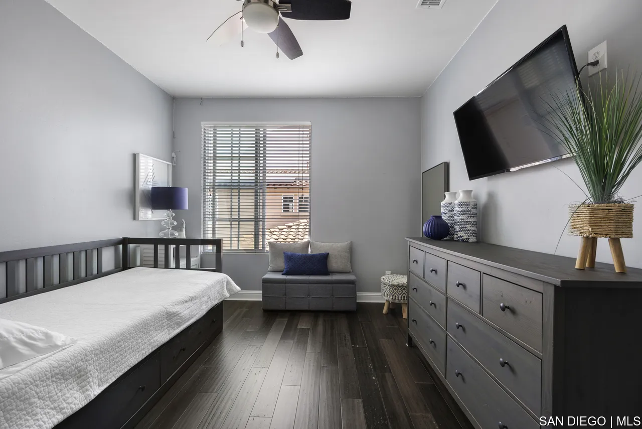 https://cdn.realtyfeed.com/cdn/127/700001126/9bed330b8f357f80bd5f4a46ffad6562.webp