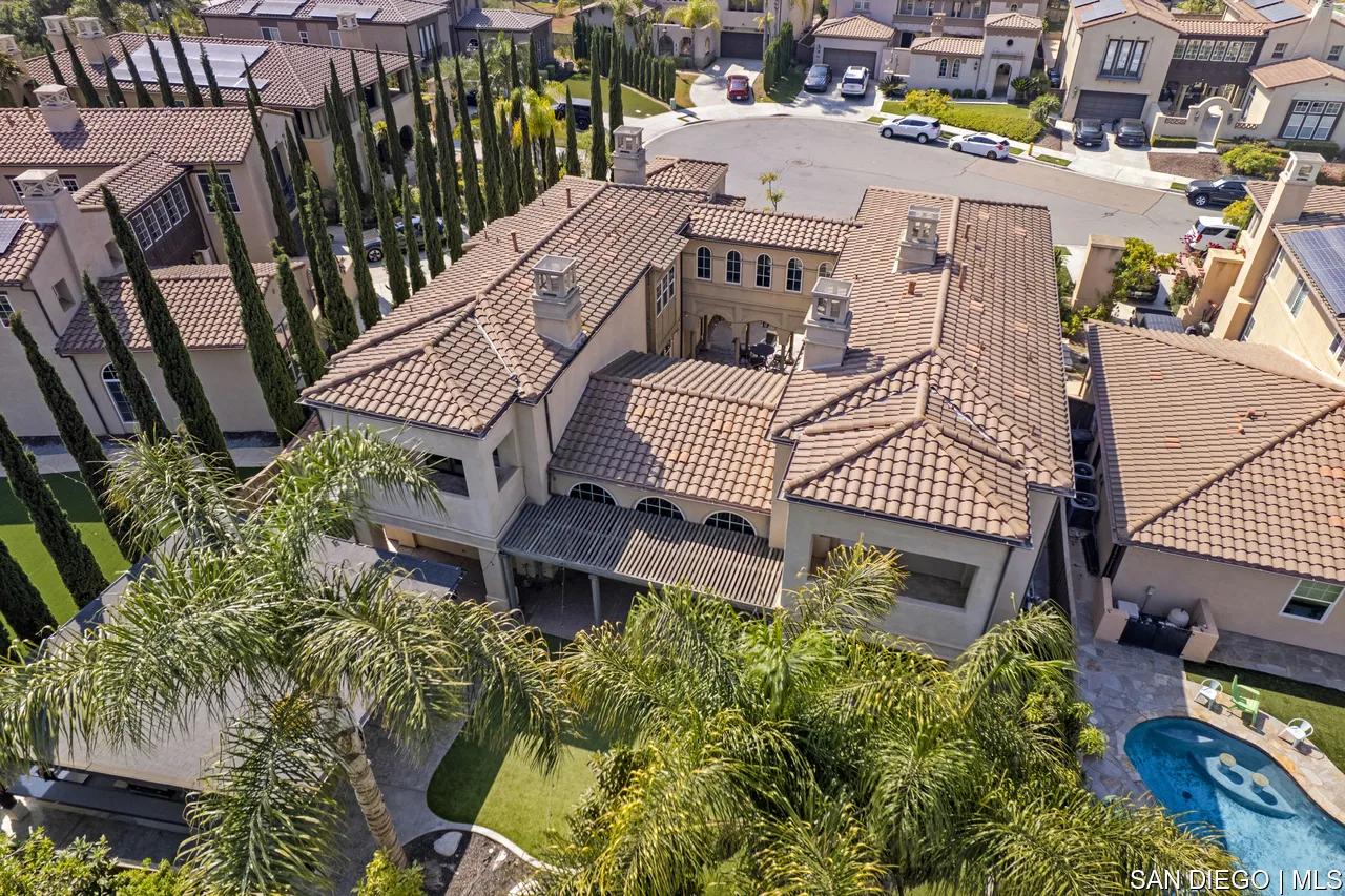 https://cdn.realtyfeed.com/cdn/127/700001126/b98d083d074b323a1984a78c19203992.webp