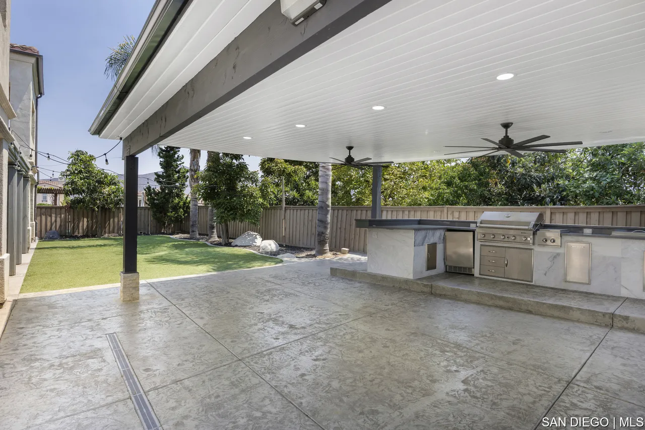 https://cdn.realtyfeed.com/cdn/127/700001126/c6b1dcf3b2e8eba51700681835af7de1.webp