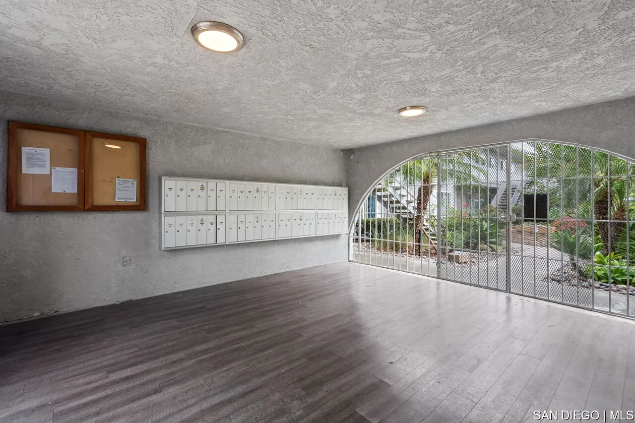 https://cdn.realtyfeed.com/cdn/127/700001127/3c7fc044fd2c20c14ac2878b81a260d9.webp
