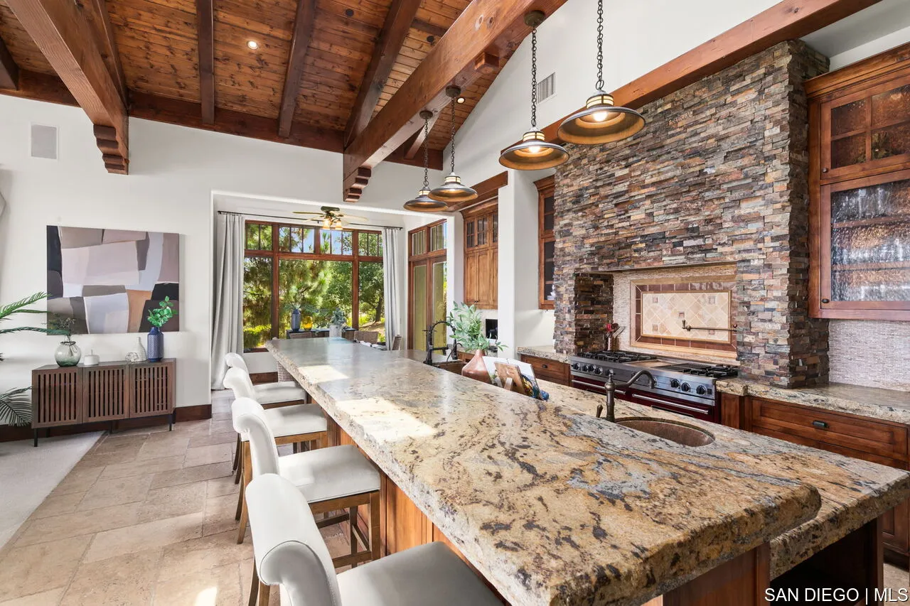 https://cdn.realtyfeed.com/cdn/127/700001130/aae54b6bbf863e9a449203d30dc1ab23.webp