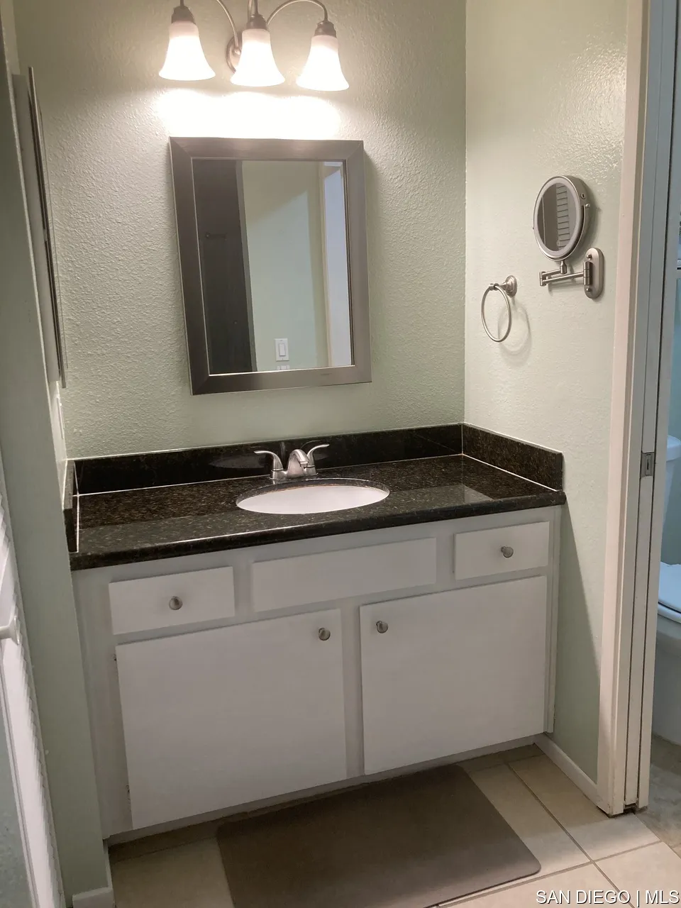 Photo #6: SDC0001200 Listing 