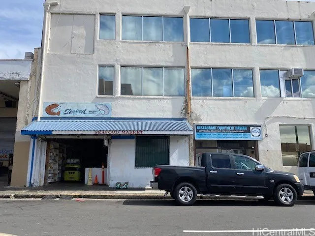 Front of building along Kekaulike St.