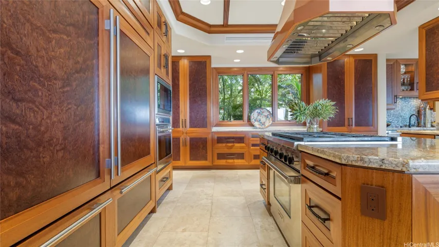 Primary Hale Kitchen