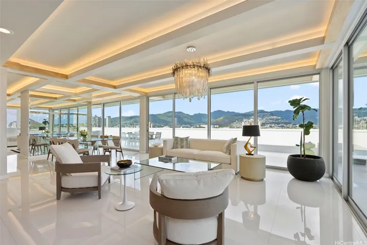 2533 Ala Wai Boulevard Ph, Honolulu, Hawaii 96815, 3 Bedrooms Bedrooms, ,4 BathroomsBathrooms,Residential,For Sale,Ala Wai,202422185