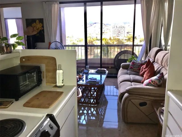 VIEW FROM THE KITCHEN TOT HE LIVINGROOM