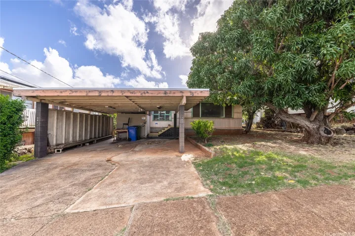 1139 14th Avenue, Honolulu, Hawaii 96816, 3 Bedrooms Bedrooms, ,1 BathroomBathrooms,Residential,For Sale,14th,202428356