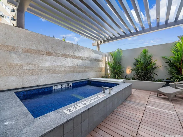 Outdoor bath for you to enjoy