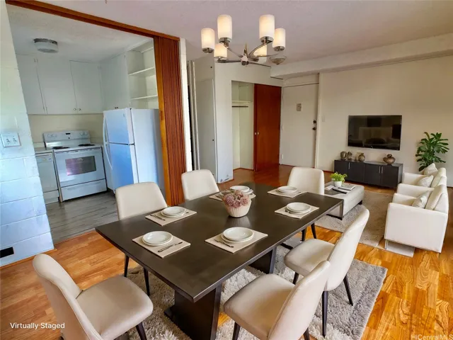 Enhanced Photo: Virtually staged Dining Area
